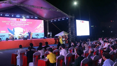 Quang cảnh chương trình Giao lưu hữu nghị Việt Nam-Hoa Kỳ tại thành phố Đà Nẵng. 