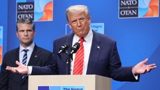 Tổng thống Trump cảnh báo siết thương mại với Tây Ban Nha