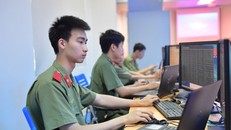 Công an Hà Nội phụ trách an ninh mạng cho UBND TP Hà Nội. Ảnh minh hoạ.