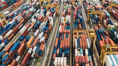 Xuất khẩu của Trung Quốc lần đầu tiên cán mốc 13.000 tỷ nhân dân tệ