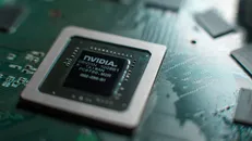 Mỹ nới lỏng hạn chế xuất khẩu chip AI sang Trung Quốc