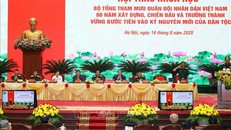 Đoàn Chủ tịch điều hành hội thảo. Ảnh: TTXVN.