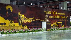 Khu vực trưng bày giới thiệu nền văn hóa tiên tiến, đậm đà bản sắc dân tộc.