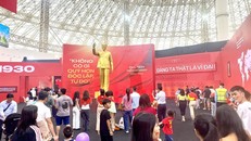 Sức hút từ Triển lãm Thành tựu đất nước vẫn chưa hạ nhiệt. Ảnh: VGP/Diệu Anh.