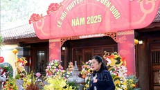 Lễ hội tri ân công đức Nguyên phi Ỷ Lan thu hút đông đảo du khách