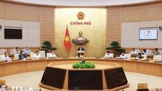 Thủ tướng Phạm Minh Chính chủ trì họp đánh giá kết quả vận hành mô hình chính quyền địa phương hai cấp. Ảnh: Dương Giang/TTXVN.