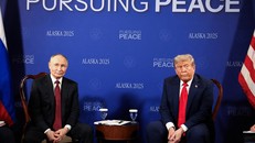 Tổng thống Mỹ Donald Trump và Tổng thống Nga Vladimir Putin.