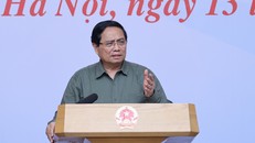 Thủ tướng Phạm Minh Chính chủ trì hội nghị khắc phục hậu quả thiên tai khu vực miền Trung.