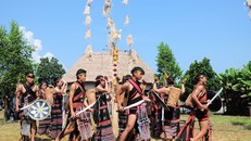 Du khách sẽ được trải nghiệm văn hóa Cơ Tu tại không gian làng dân tộc Cơ Tu. Ảnh minh họa.