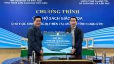 Nhà xuất bản Giáo dục Việt Nam đã trao tặng hơn 14.296 bản sách giáo khoa cho các trường tỉnh Quảng Trị.