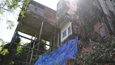 Ăn ngủ không yên vì lo nhà sập