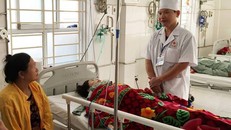 Nạn nhân đang được điều trị tích cực tại bệnh viện. 