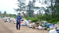 Sống chung với ô nhiễm nặng vì rác thải