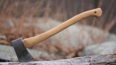 Vì niềm tin mù quáng, người cha đã nhẫn tâm dùng rìu sát hại cô con gái duy nhất mới 6 tuổi của mình