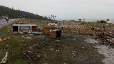 Biển “cấm đổ rác” có cũng như không