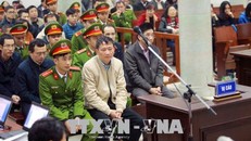 Bị cáo Trịnh Xuân Thanh và đồng phạm tại tòa chiều 15/1.