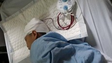 Học sinh Cường nhập viện sau hành động của thầy giáo