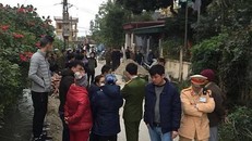 Lực lượng chức năng có mặt tại nơi công an bắt bạc và xảy ra sự việc Ảnh: Bạn đọc cung cấp