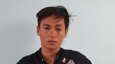 Tuấn tại cơ quan công an.