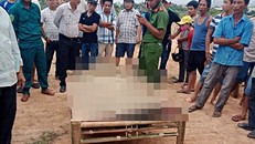 Hiện trường nơi phát hiện thi thể nam thanh niên.