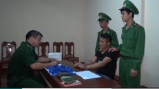 Đối tượng Chính tại cơ quan chức năng. (Ảnh: Mạnh Hùng)