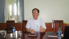 Ông Lê Ngọc Chấp – Trưởng phòng Hành chính Công ty CP Môi trường Thuận Thành làm việc với phóng viên