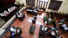 Phiên tòa xét xử vụ án chạy thận ngày 28/5.