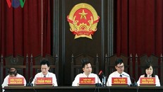 HĐXX vụ án chạy thận khiến 9 người tử vong.