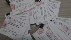 Phiếu tạm thu, tang vật của vụ án. Ảnh: X.Đ