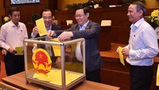 Các đại biểu Quốc hội sẽ lấy phiếu tín nhiệm bằng bỏ phiếu kín. Ảnh: Ngọc Thắng