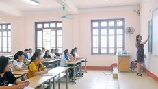 Đoàn Thanh niên - Hội sinh viên Trường Đại học Tân Trào phối hợp với Bộ môn tiếng Anh mở lớp học tiếng Anh giao tiếp miễn phí cho sinh viên. Ảnh: daihoctantrao.edu.vn