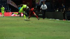 Trận chung kết King's Cup 2019 đã diễn ra hấp dẫn ngay sau tiếng còi khai cuộc.