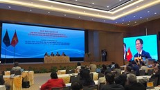 Bộ trưởng Bộ Công Thương, Trần Tuấn Anh trả lời tại họp báo.