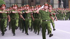 Học viên Học viện Cảnh sát nhân dân tập điều lệnh. Ảnh minh họa: Thanh Hùng.