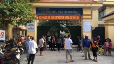 Nhiều phụ huynh yêu cầu nhà trường điều tra làm rõ sự việc.