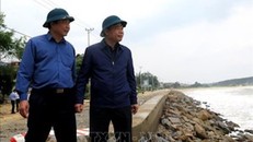 Bộ trưởng Nguyễn Xuân Cường kiểm tra công tác phòng chống bão số 6 tại Quảng Ngãi