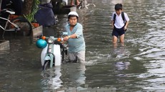 Triều cường đạt đỉnh trong hai ngày 27-28/11 có thể gây ngập úng tại các vùng trũng thấp, vùng ven sông ở TPHCM