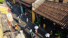 Phố cổ Hội An khi còn bán vé tham quan cho du khách. (Ảnh: Thanh Tùng/TTXVN)