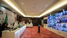 Một hội nghị trực tuyến giữa các bộ trưởng G20 do Bộ trưởng Năng lượng Arab Saudi Abdulaziz bin Salman (thứ ba từ trái sang) chủ trì hôm 10/4. Ảnh: AFP