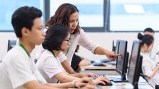 Tư vấn tuyển sinh trực tuyến tại Trường ĐH Y tế Cộng đồng.