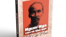 Bìa sách “Người Nga viết về Chủ tịch Hồ Chí Minh”.