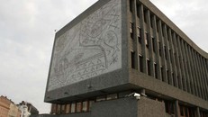 Sau nhiều tranh cãi, tranh tường khổng lồ của danh hoạ Picasso bị gỡ bỏ trong tiếc nuối