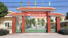 Đình chỉ giáo viên bị phụ huynh tố cho trẻ 15 tháng 'uống nước bồn cầu'