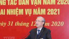 Ủy viên Bộ Chính trị, Thường trực Ban Bí thư Trần Quốc Vượng phát biểu chỉ đạo hội nghị. 