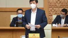 Bộ trưởng Bộ Y tế Nguyễn Thanh Long phát biểu tại cuộc họp.