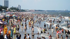 Ngày 1/5, thành phố Vũng Tàu đón và phục vụ gần 100.000 lượt khách. 