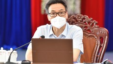 Phó Thủ tướng Vũ Đức Đam: Các tỉnh phải tập trung thiết lập mạng lưới tiếp nhận thông tin, thăm khám, sàng lọc tất cả những người có triệu chứng nghi ngờ tại cộng đồng, khu dân cư.