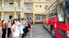 'Chiến sĩ áo trắng' khắp Bắc - Trung - Nam khẩn trương lên đường chống dịch