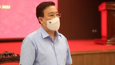 Phó Chủ tịch Hà Nội Chử Xuân Dũng thông tin tại cuộc họp