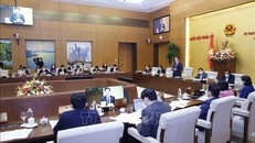 Quang cảnh phiên họp. 